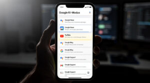 Google AI Mode auf Smartphone, Freepik-Visual für Clixplora Discover-Test